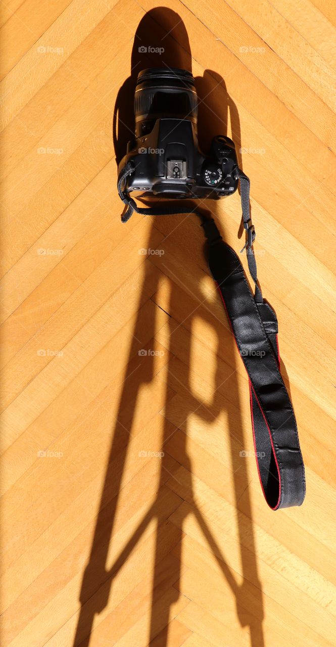 Tripod shadow