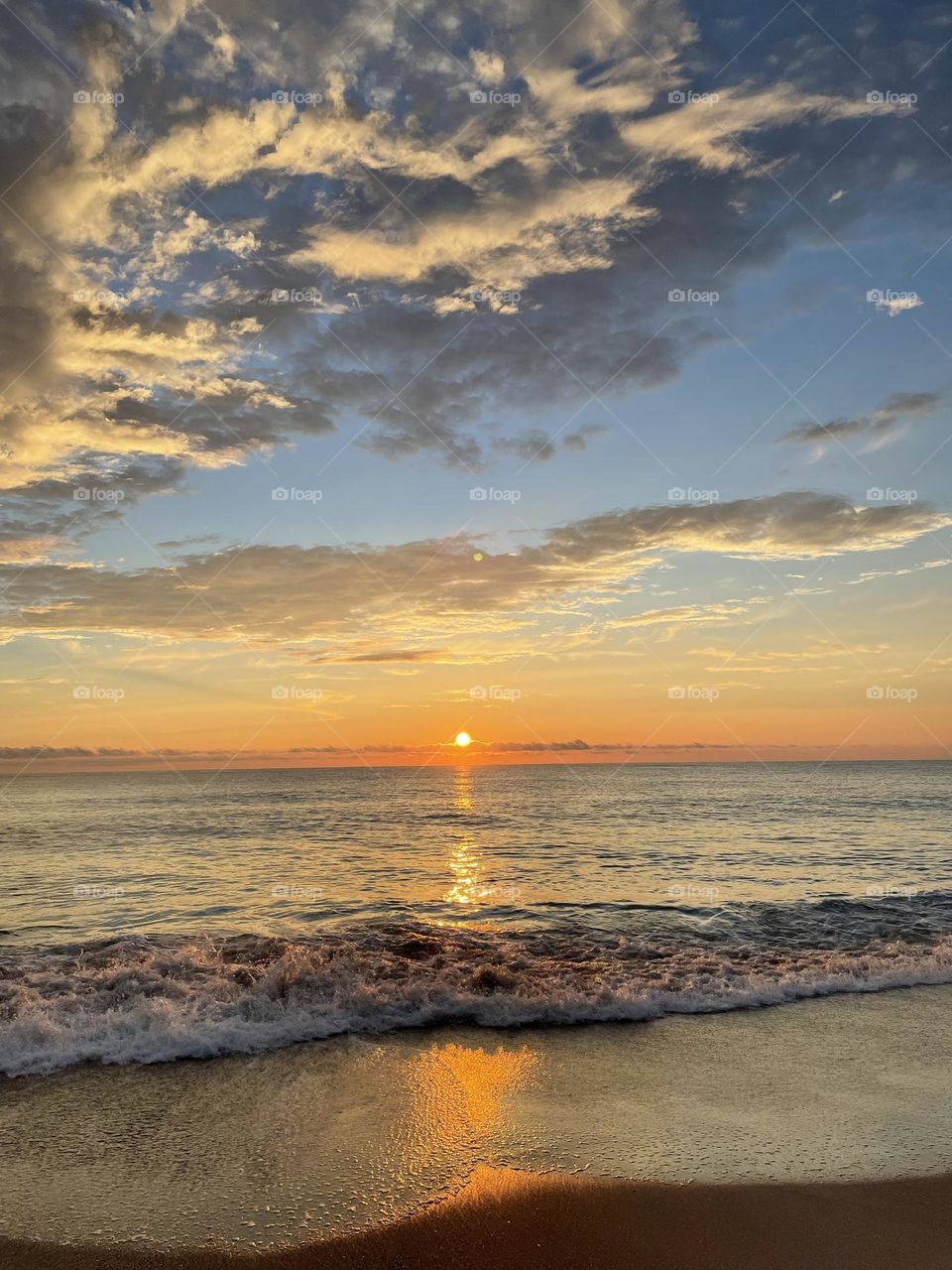 A beautiful seascape with a stunning sunrise