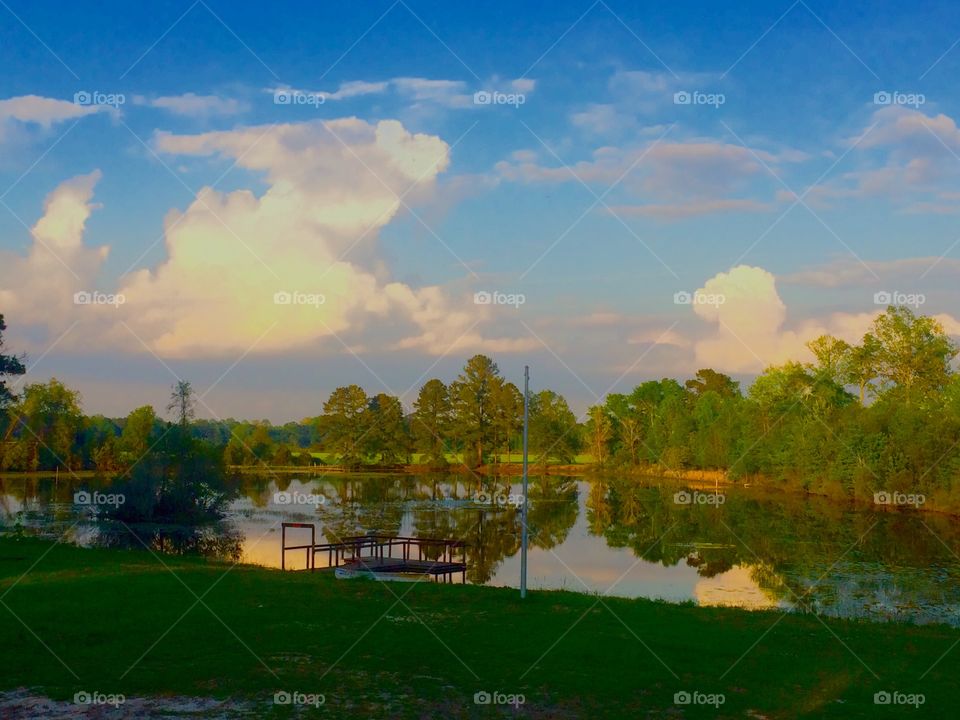 Clouds on pond 