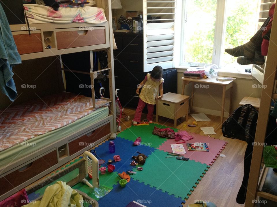 Toys, clothing, stationery.. all on the floor. What else you can expect having a young kids in your place?