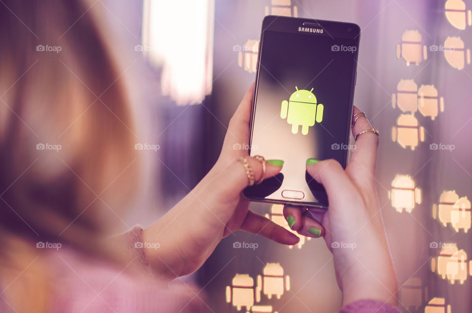 Samsung. While my photo was disqualified from the mission For the love of Android I'm uploading it this way, maybe someone will appreciate my effort.