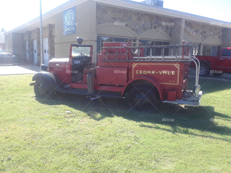Vintage Fire Truck Color Cedar-Vale