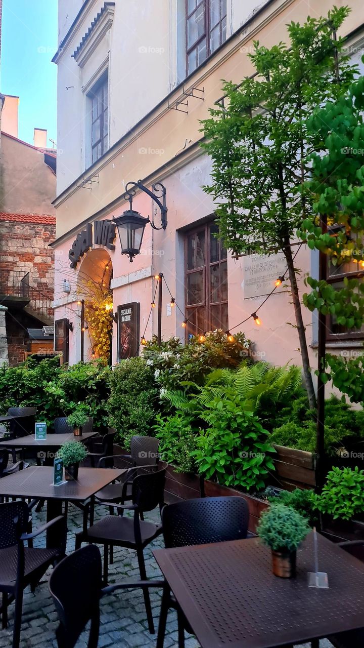 Spring, the time of summer terraces