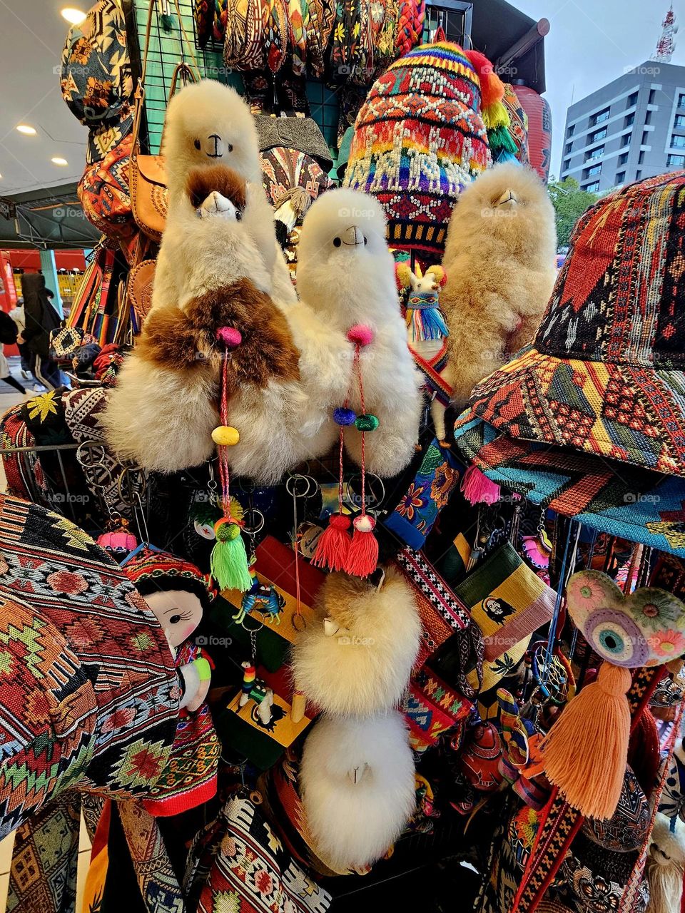 Foreign fabrics and alpaca dolls