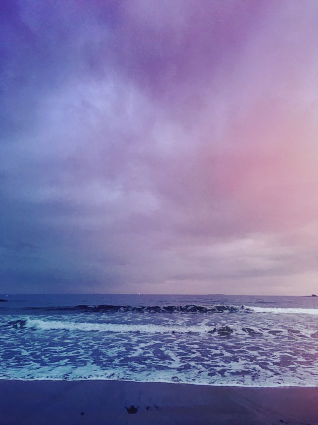 Seashore at dusk 