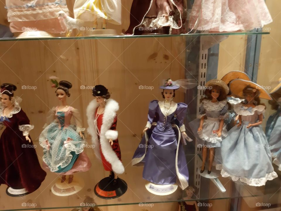 The magic world of dolls