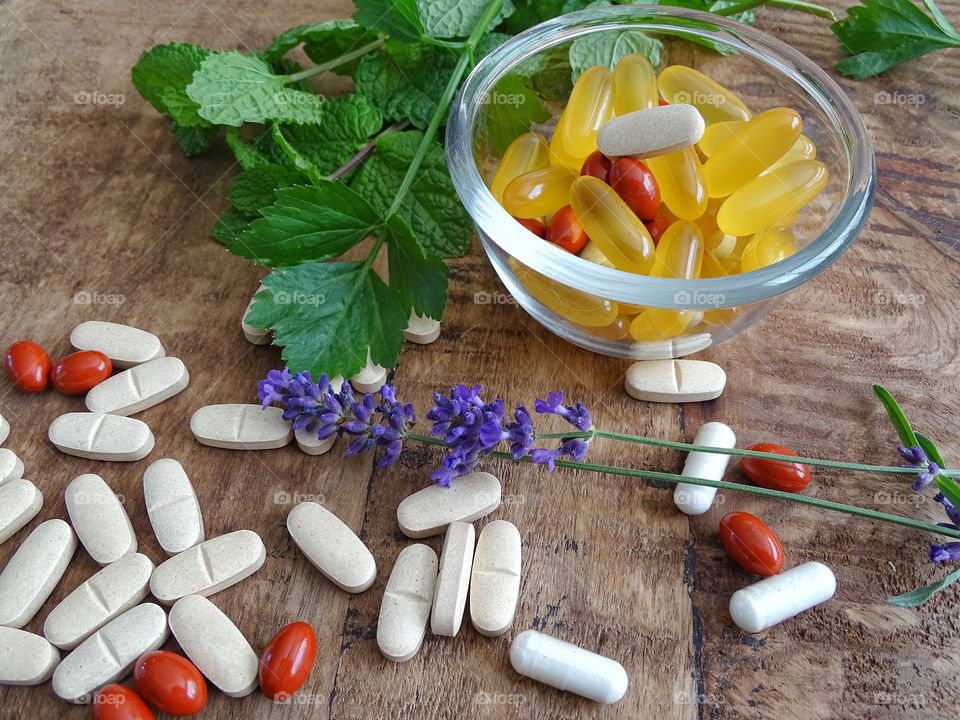 Bowl with pills for a healthy lifestyle