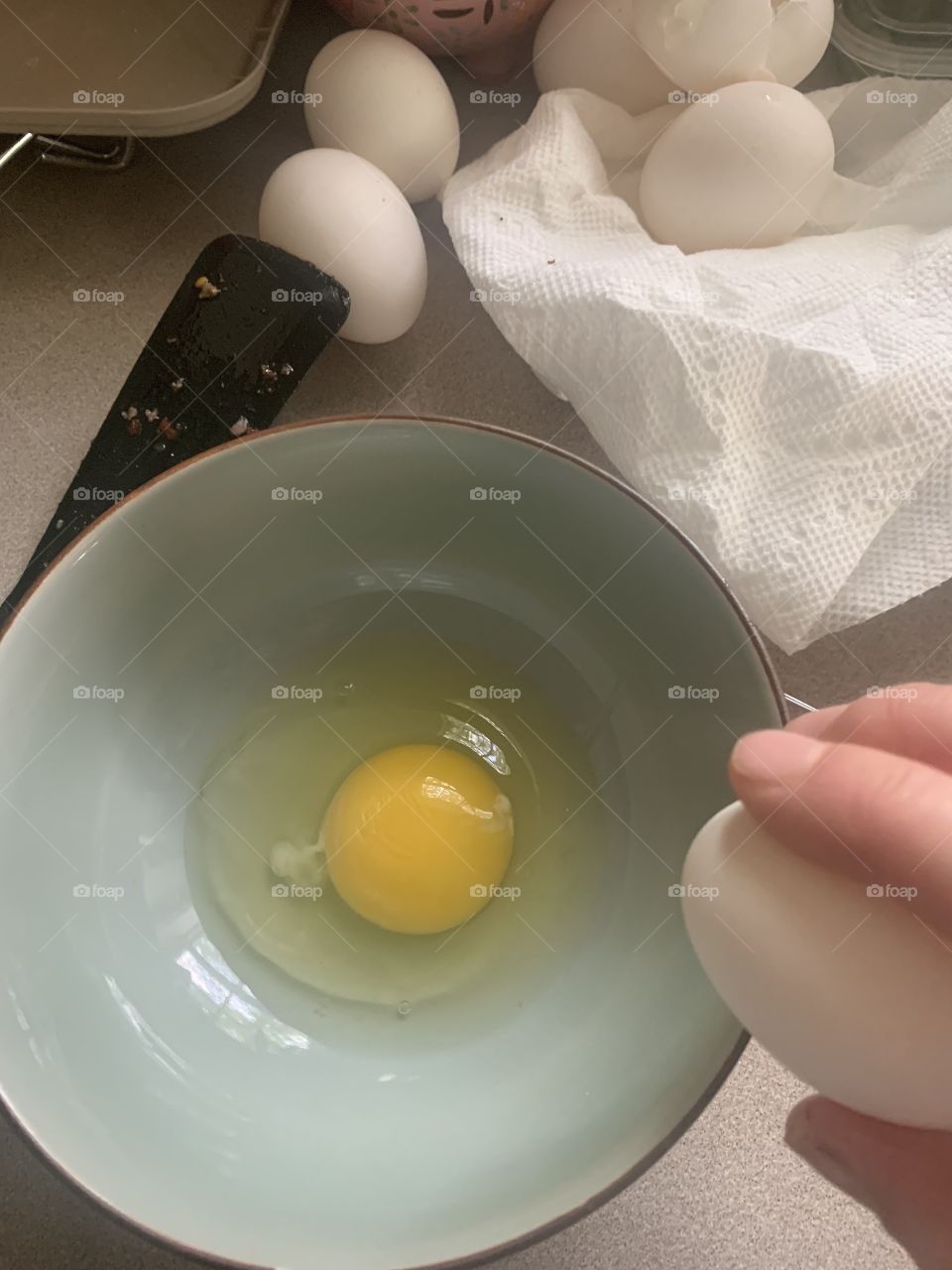 Egg cracking
