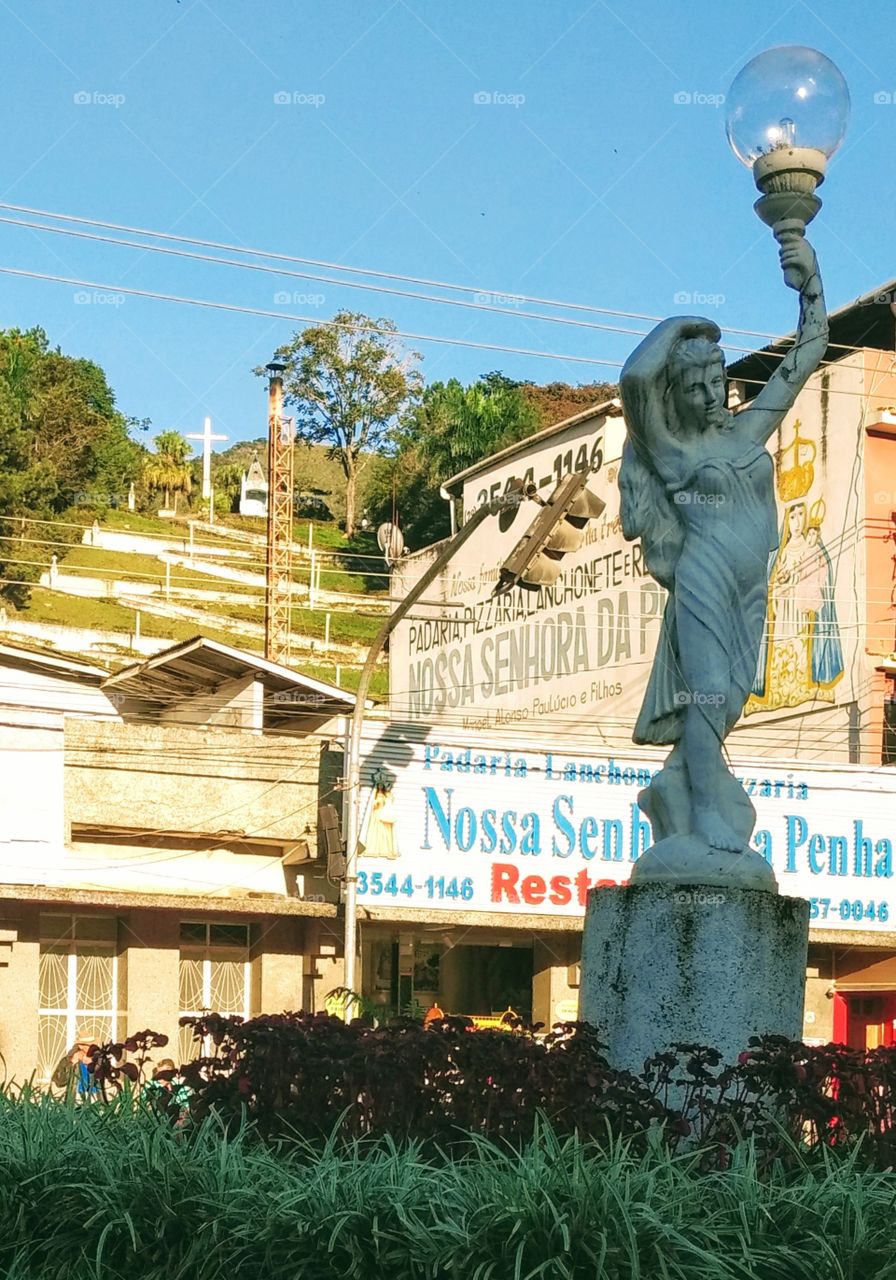 estátua em Muniz Freire