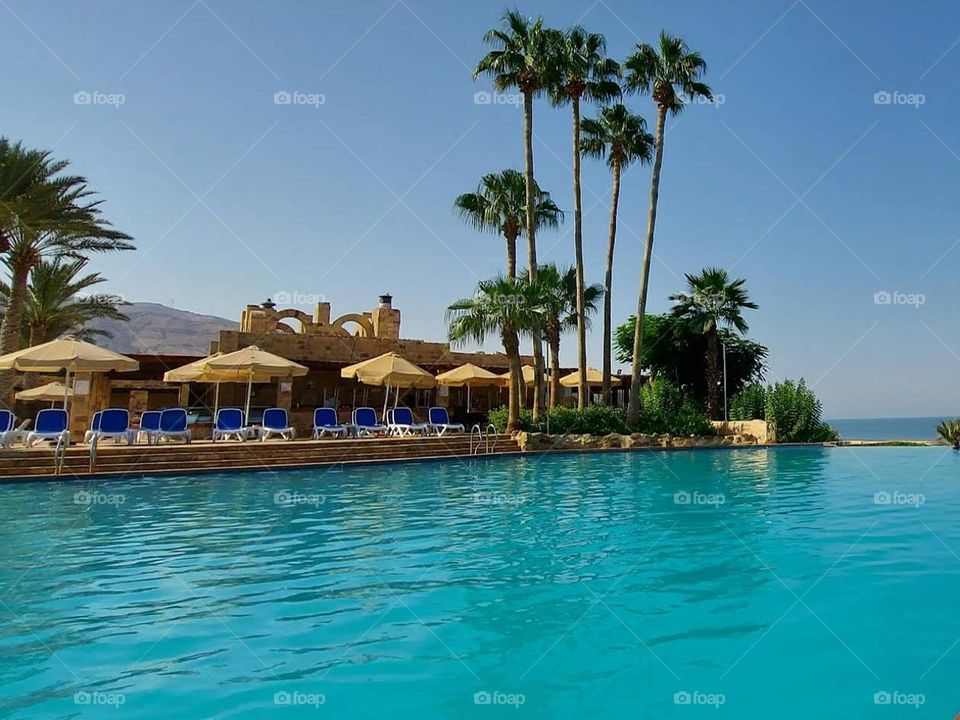 The pool and the ocean