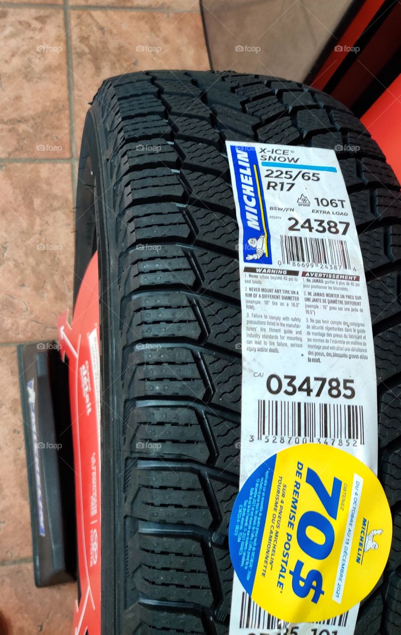 a tire Michelin in a Toyota center