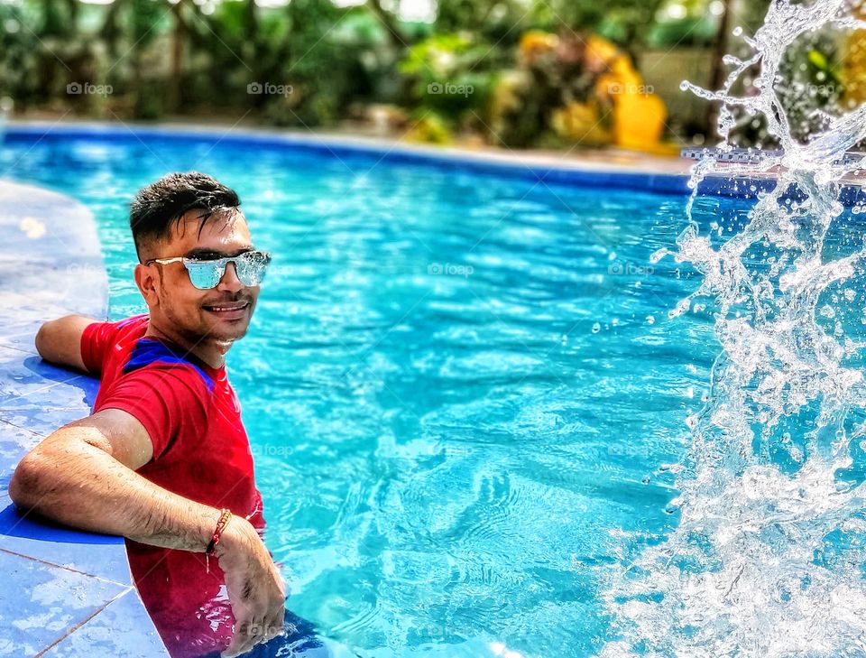 Summer refreshments
Enjoyment in the swimming pool in the heat.Beat the heat.