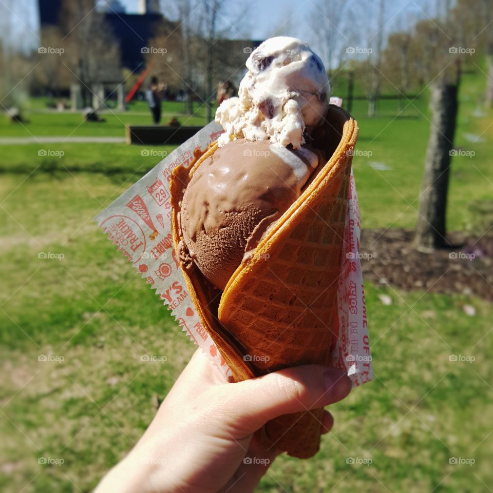 ice cream on a sunny day in a park