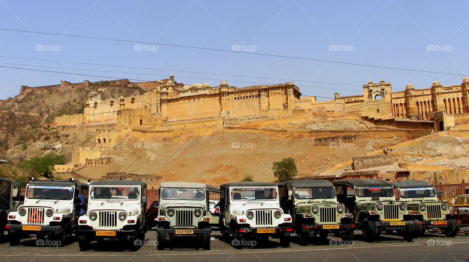 JAIPUR's  jeep trend
these jeeps are to tourist 
parking at amer fort