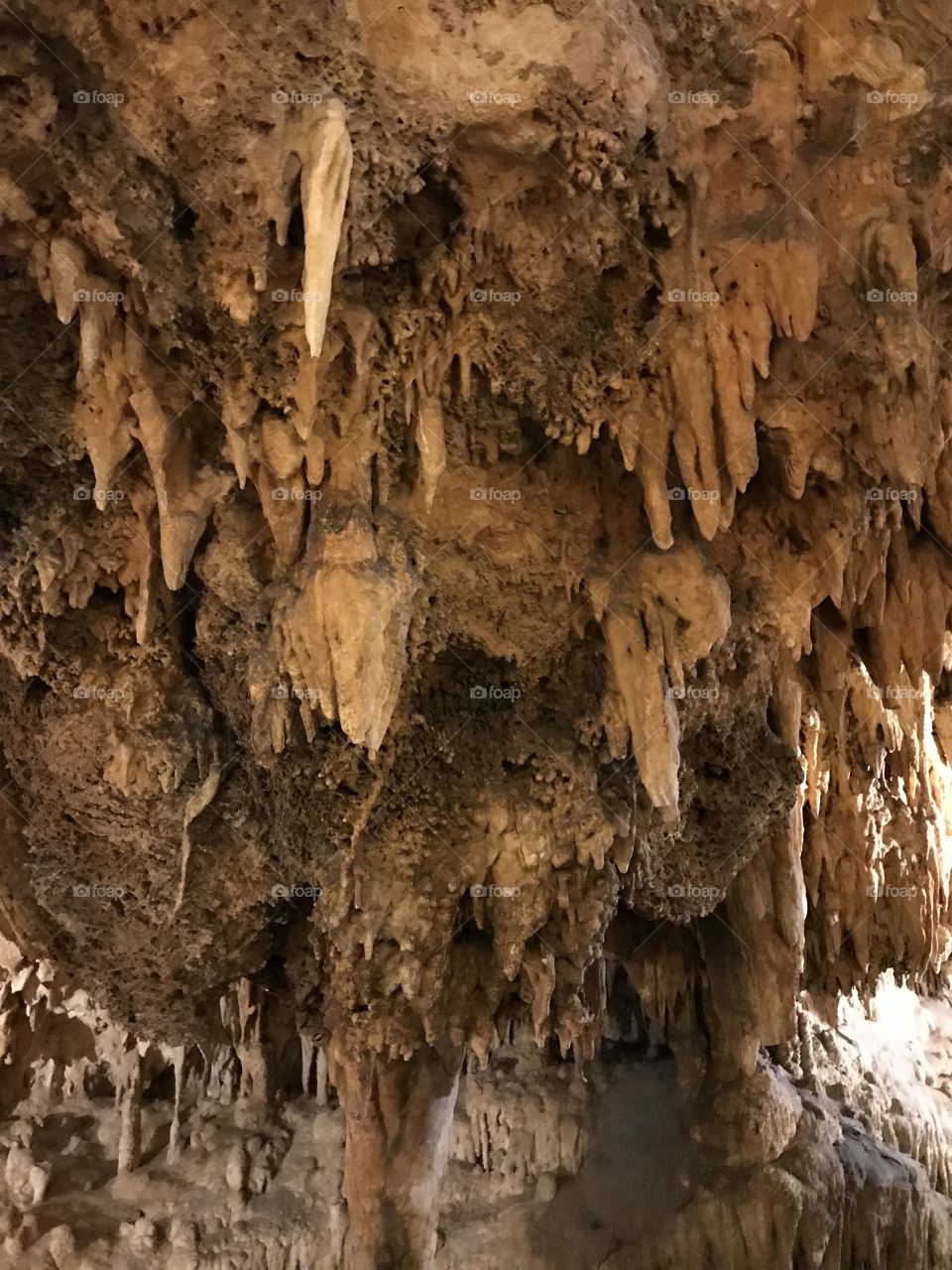 Stalactites in Luray Caverns, West Virginia 