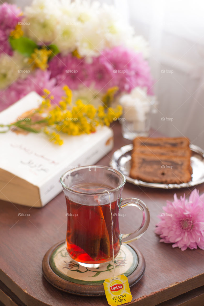 Tea,cake and a book