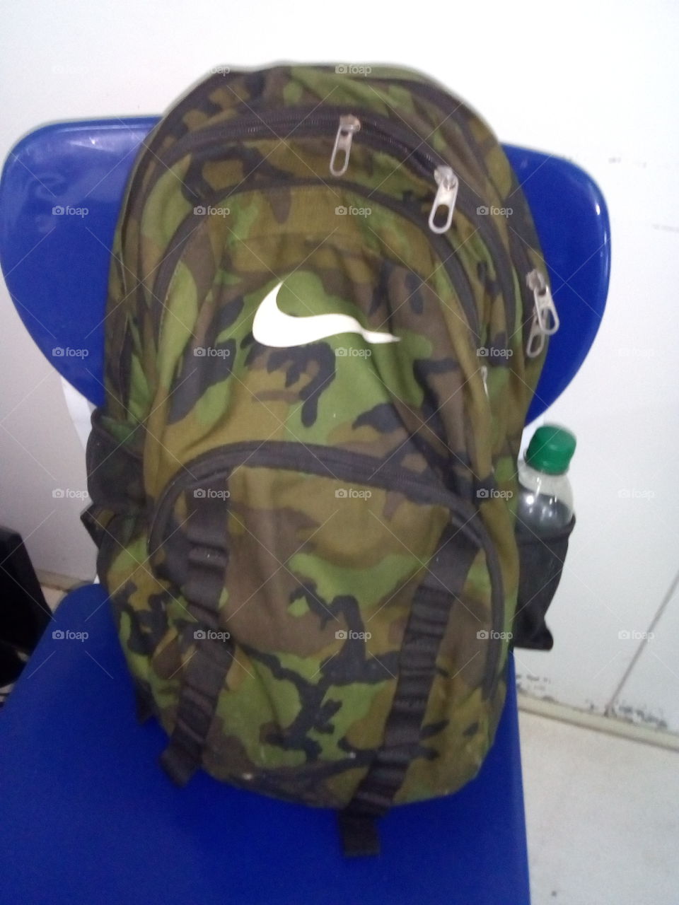 schoolbag