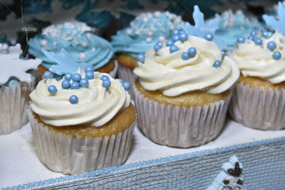 Cupcake blue balls