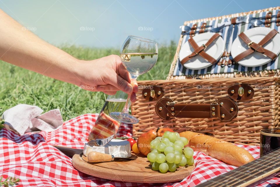 picnic and wine