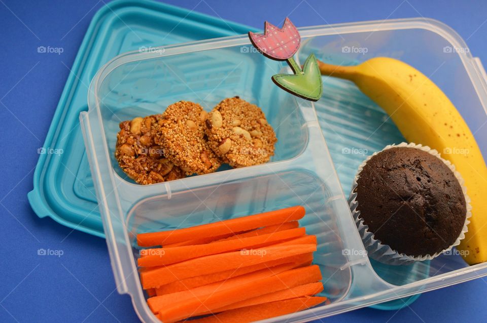 Lunchbox to your work and school