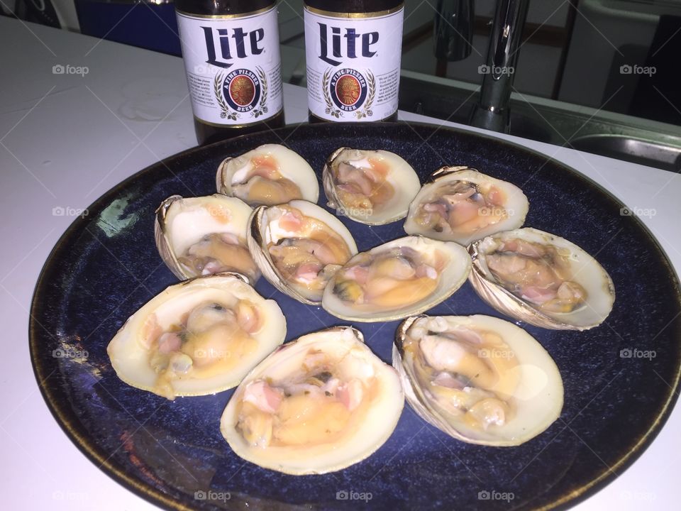 Beer & Clams