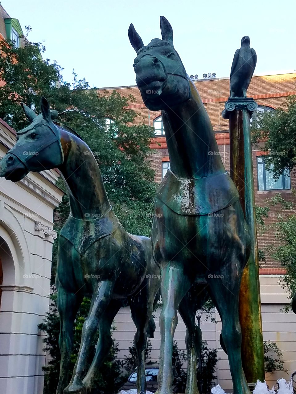 horse statues