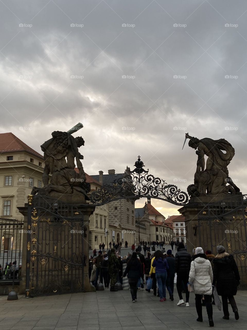 At the entrance to the gate of parliament in the city of Prague, the gate is well guarded by the guards and the statue on the gate is Hercules, the only man in antiquity with supernatural powers.