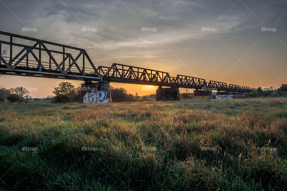 Most kolejowy na rzece Odra, Poland, Stany