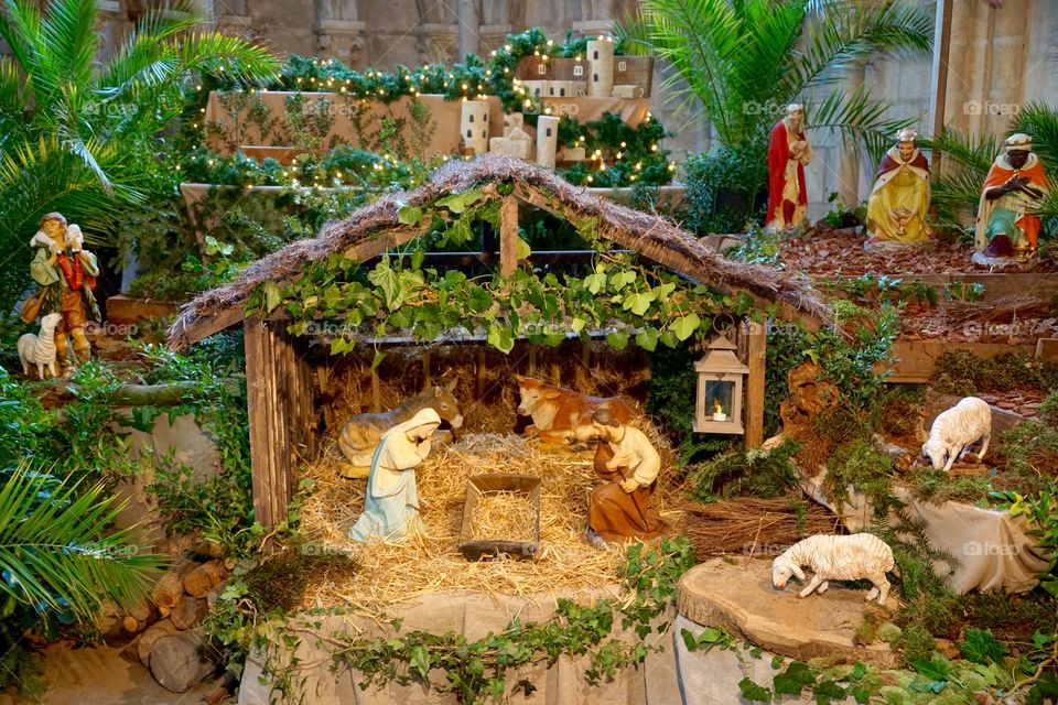 Crèche avant la naissance du petit Jésus