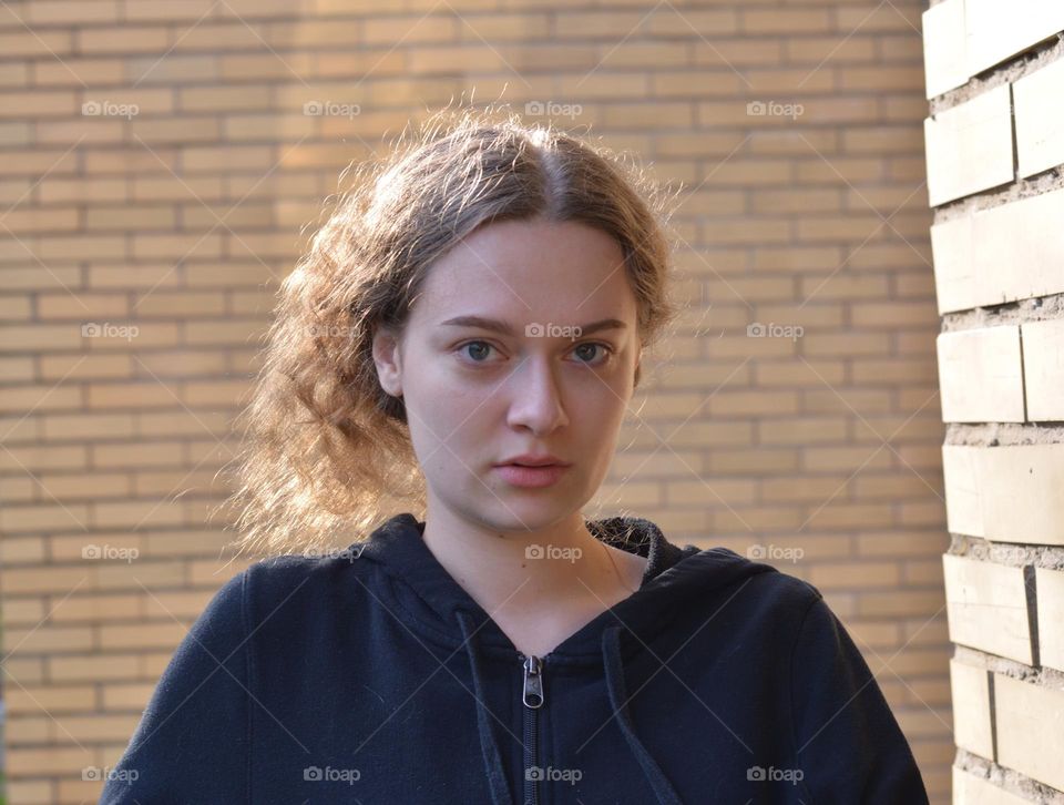 girl beautiful portrait in sunlight