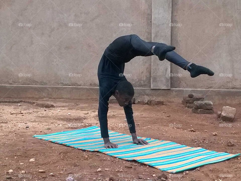 Handstand Yoga Practice. Full in black, so bendy and still. I am confident on handstand!