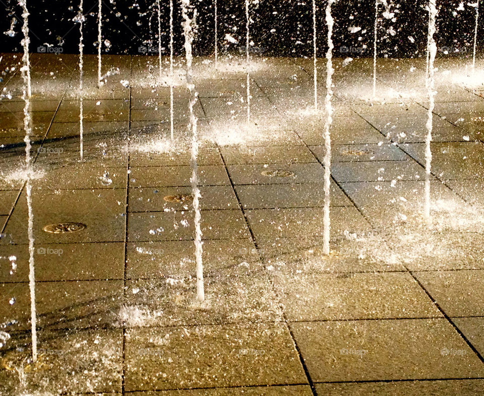 savannah georgia fun water fountain by refocusphoto