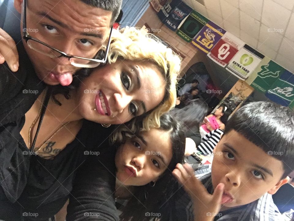 My beautiful family my kids n their funny faces