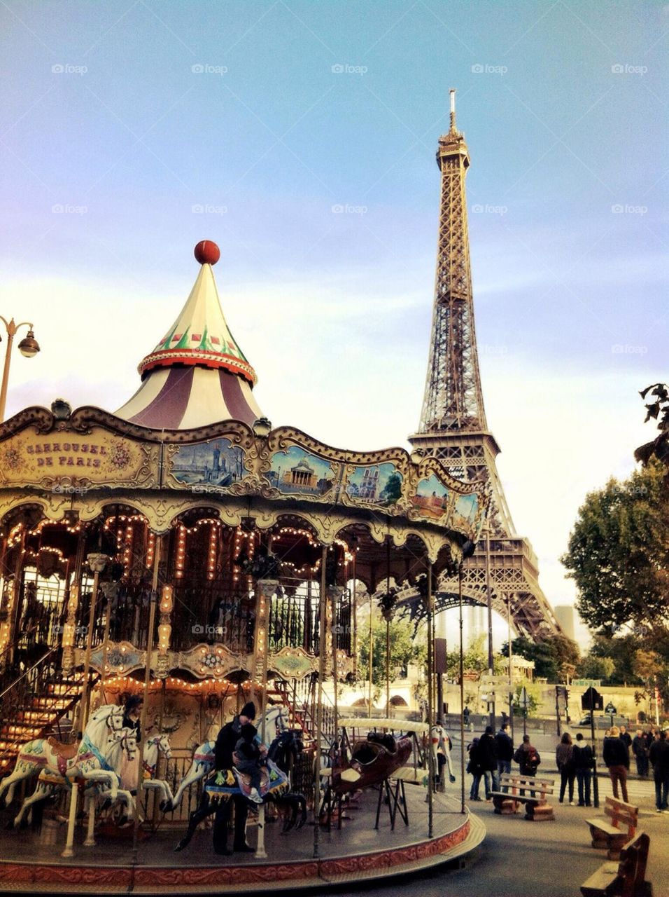 This picture of the merry-go-round in front of the Eiffel Tower is just so whimsical to me, just like Paris is!