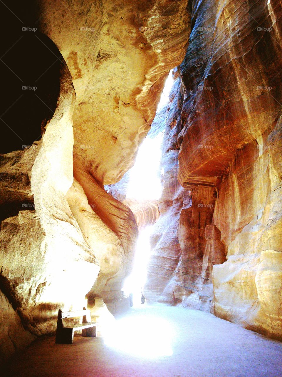 Sunshine ray trough Petra's rock