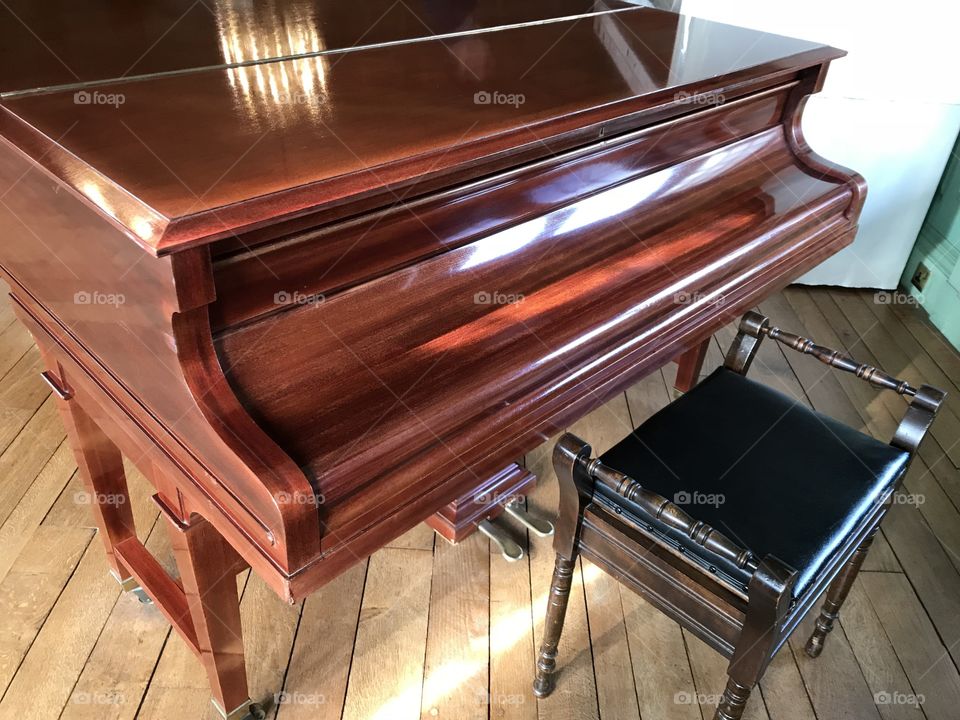 A piano of a formidable quality that would excite a novice or a master pianist in equal measure.