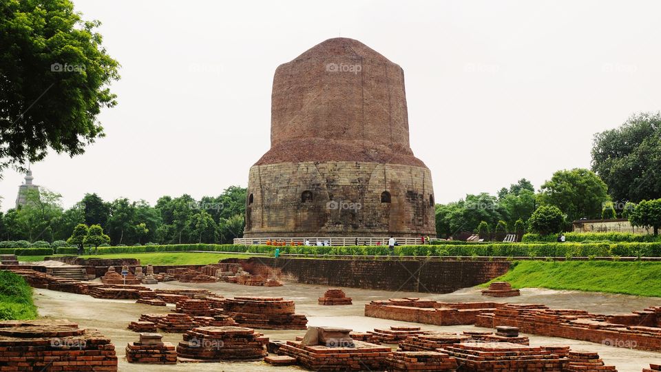 Sarnath Buddhist pagoda.