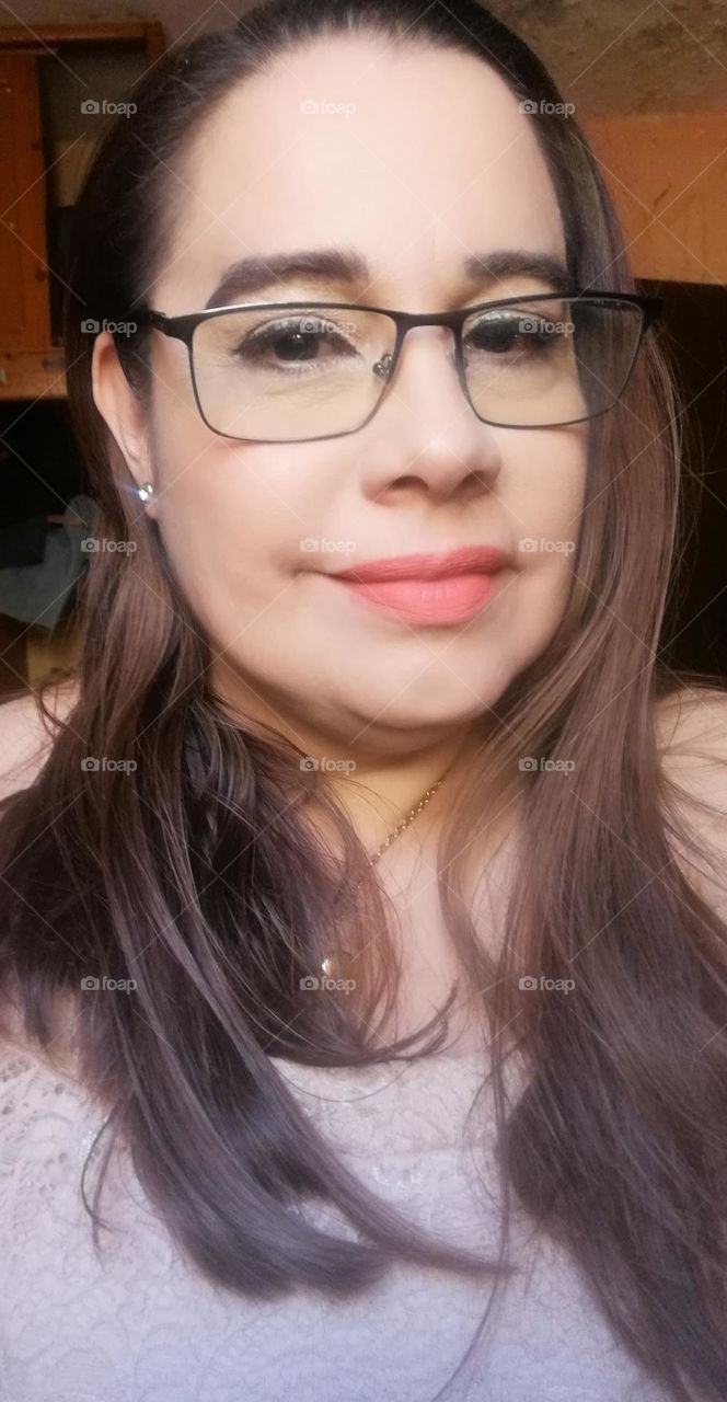 Mujer con lentes