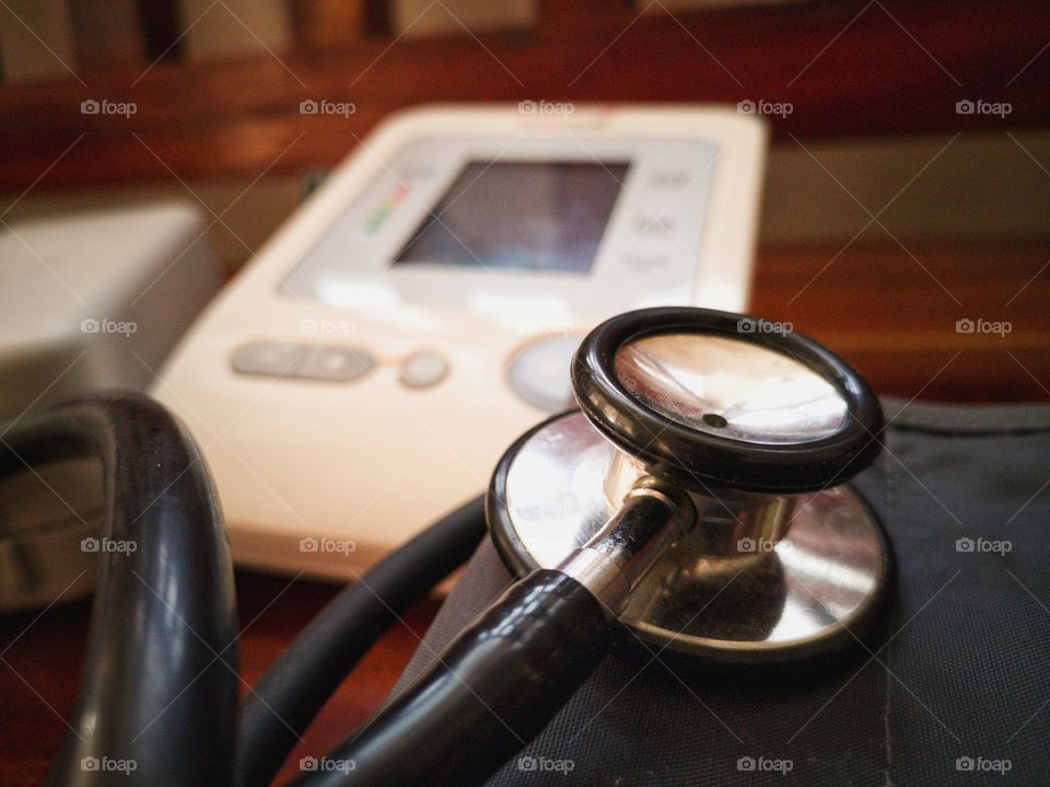 Sthethoscope and sphygmomanometer
