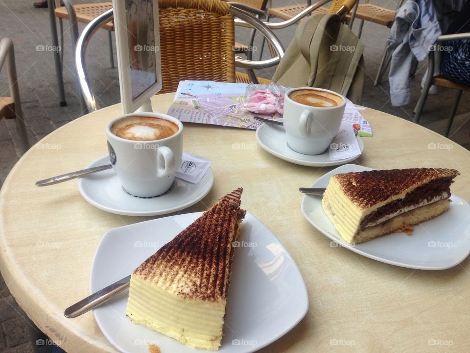 Coffee and cake, a break from work or fun!
Eat, travel, live ,love, laugh!