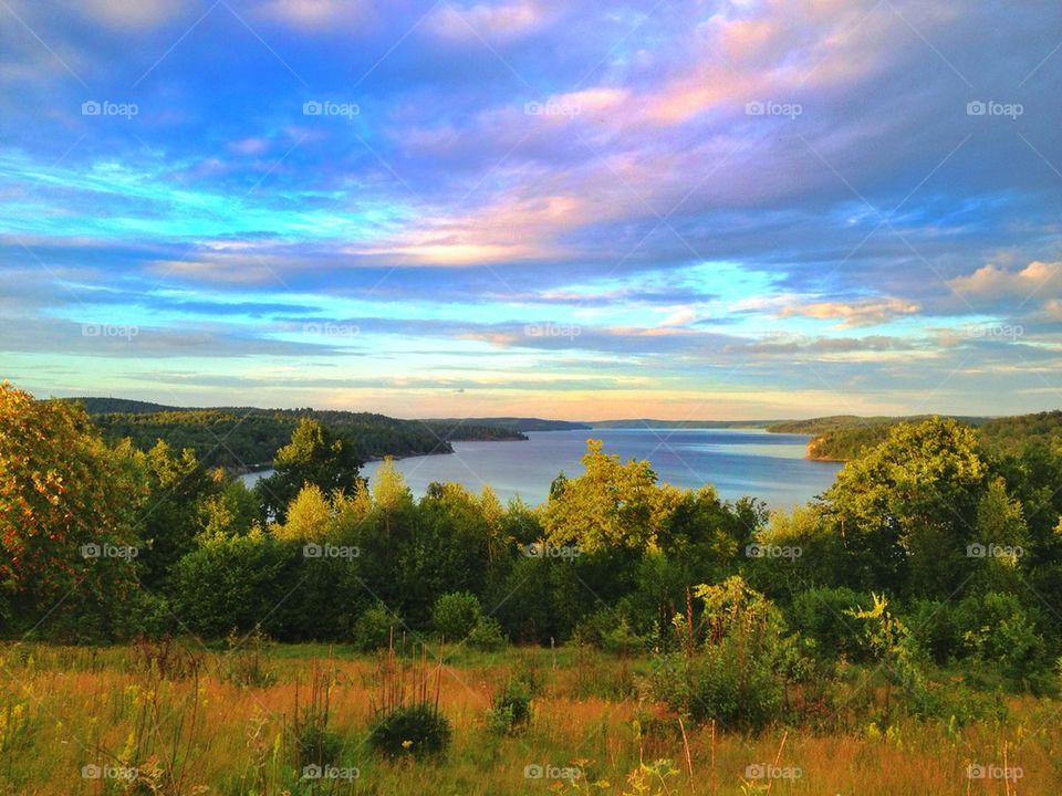 Scenic view of idyllic lake