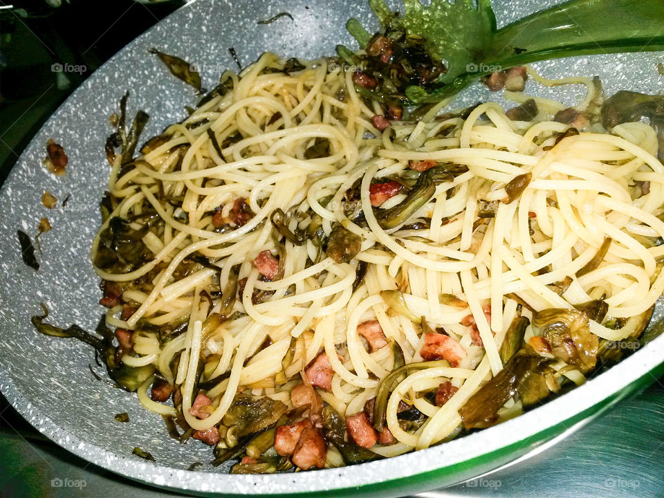 Macro shot of noodles in bowl