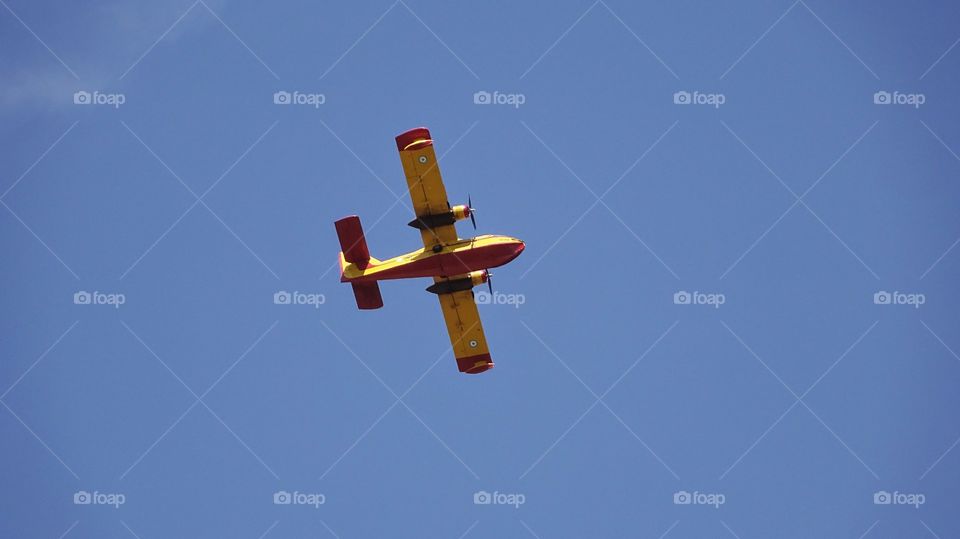 CL-215. Canadair CL-215