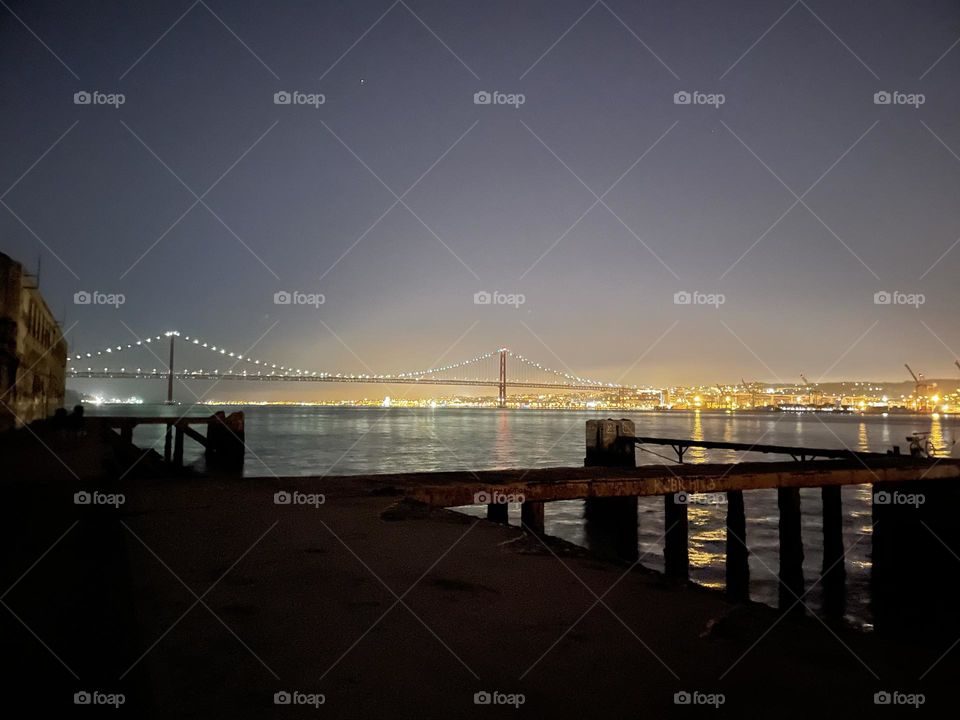 Bridge 25 de Abril, Tejo River, Lisbon City 