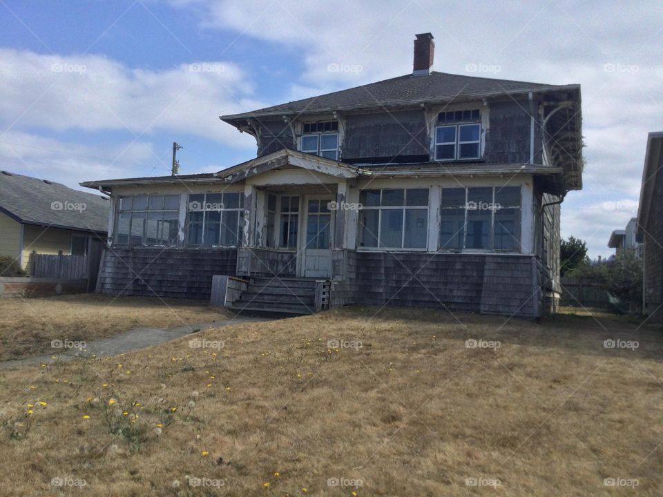 A Dilapidated Beach House in Seaside, Oregon