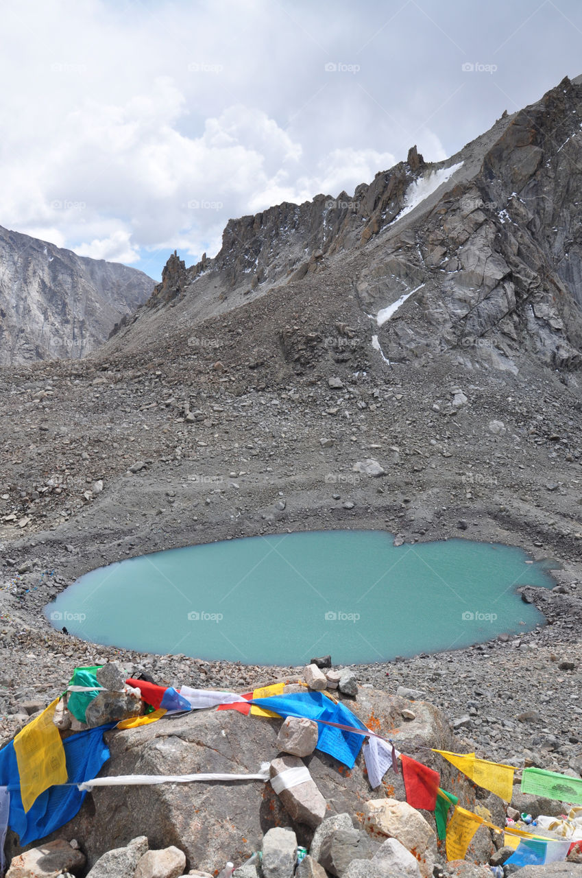 Lake in Tibet 