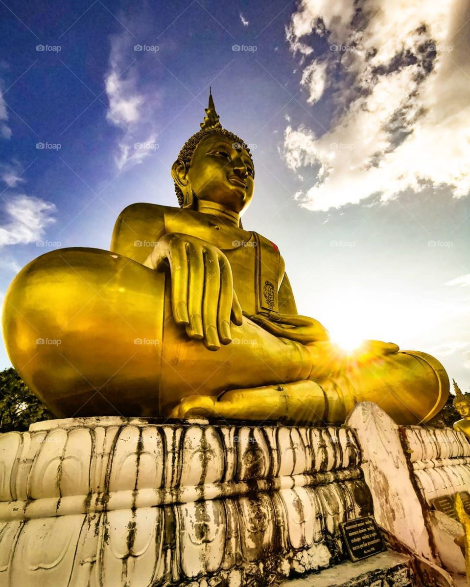 We came across this sitting Buddha while exploring Phetchabun, Thailand. Thailand definitely has no shortage of places like this.