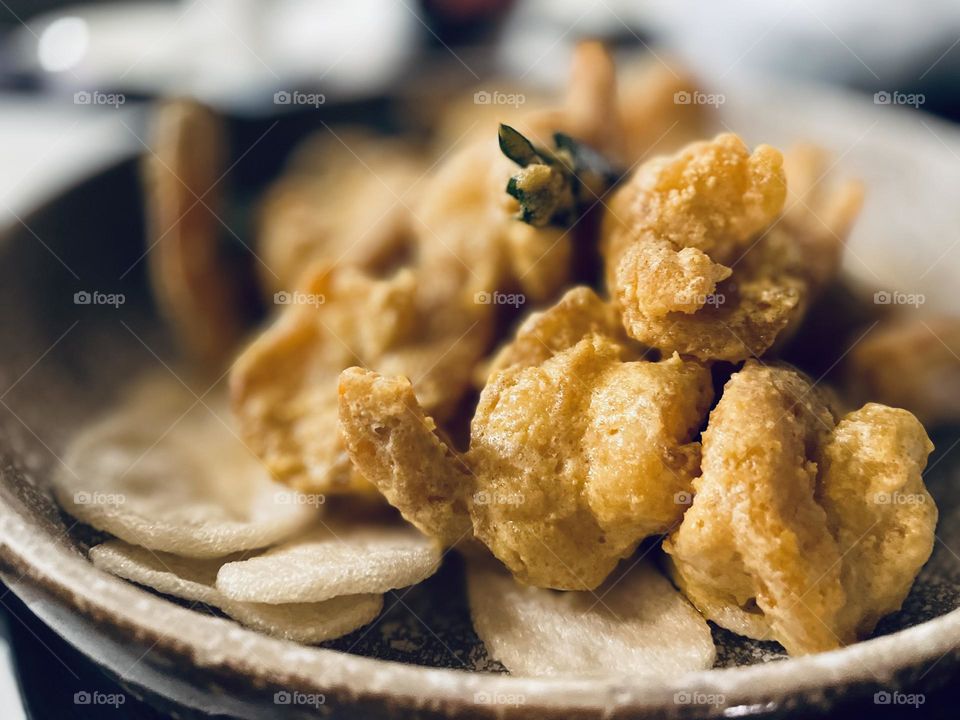 Salted egg prawns