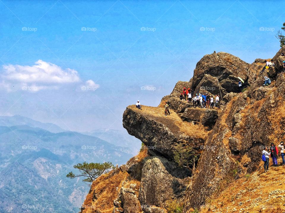 Love is like a beautiful mountain that you have to keep on climbing until you find yourself at the top. 💪⛰️