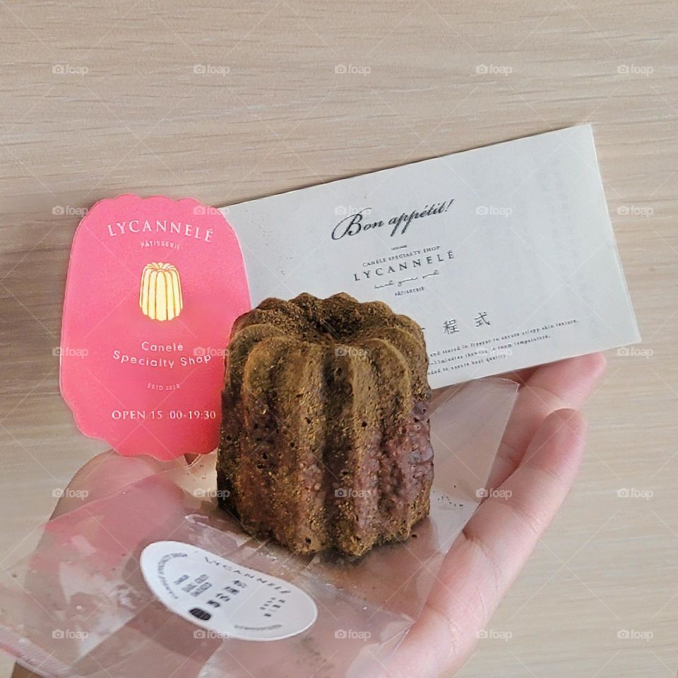 Earl Gray tea flavored canele